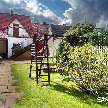 Stara Jablon Apartment Leba